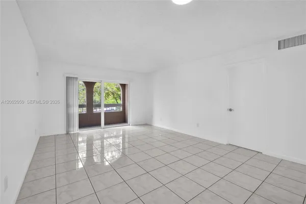 $1,750 | 8103 Camino Real, Unit C314, Miami, FL 33143