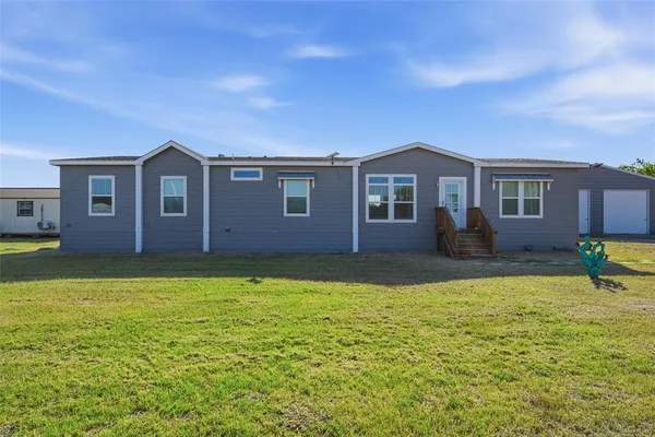 $499,999 | 404 Hcr 3258 Mount, Mount Calm, TX 76673