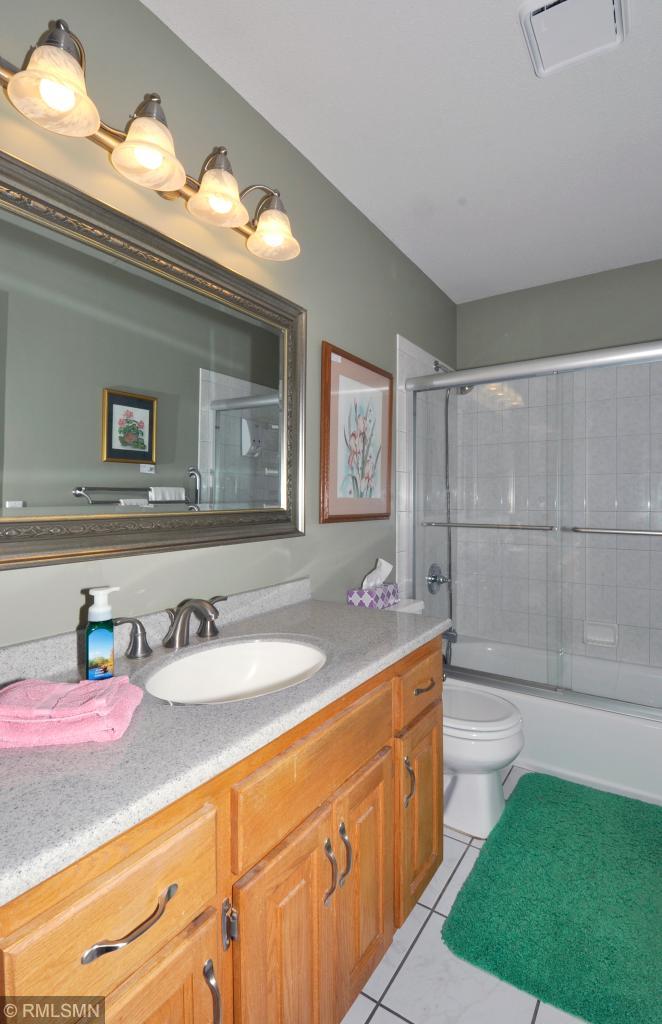 5614 23rd Avenue Northwest Rochester, MN 55901 - Photo 13 of 27 Gallery Image 13
