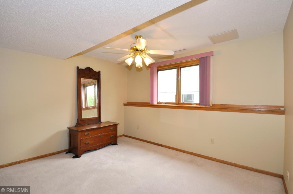 5614 23rd Avenue Northwest Rochester, MN 55901 - Photo 19 of 27 Gallery Image 19