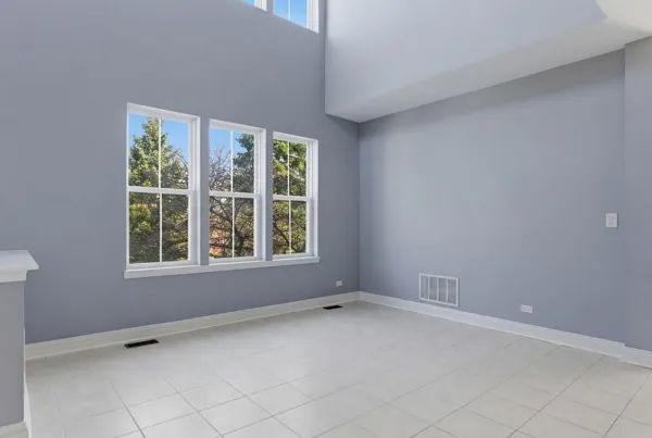 $440,000 | 200 Tanglewood Drive, Glen Ellyn, IL 60137