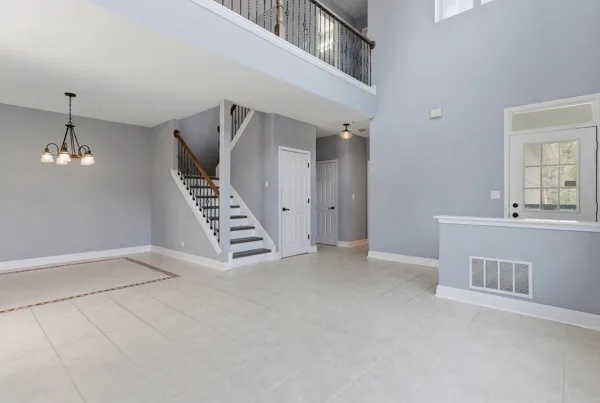 $440,000 | 200 Tanglewood Drive, Glen Ellyn, IL 60137