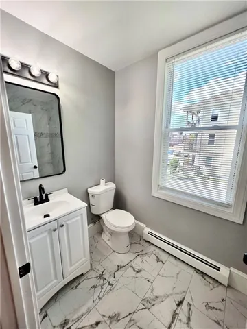$2,395 | 73 Vernon Street, Unit 2, Providence, RI 02903