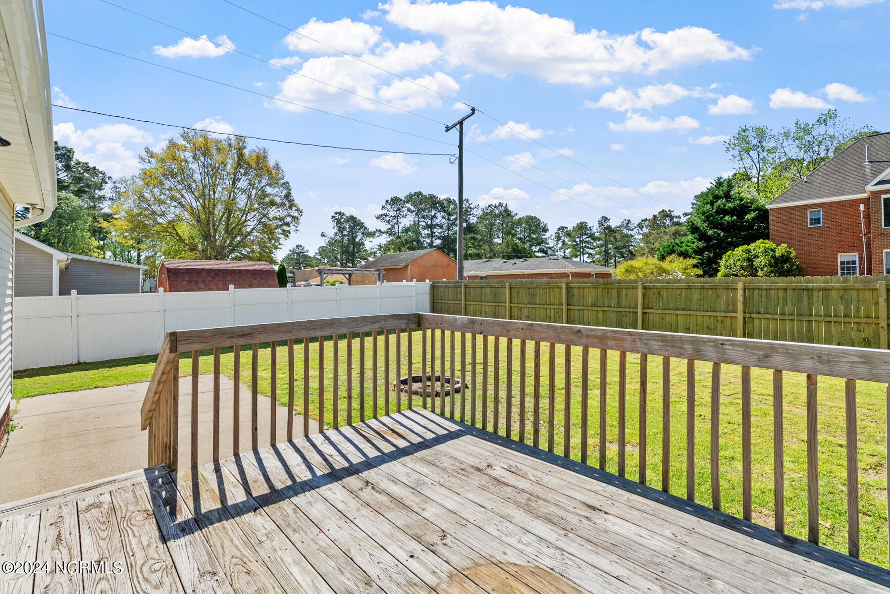 382 Country Club Road Camden, NC 27921 - Photo 28 of 47 Back Deck
