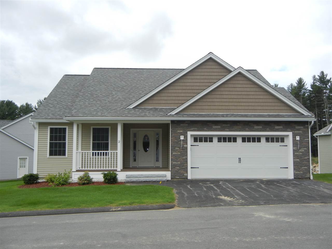 5 Clubhouse Way, Unit 4 Amherst, NH 03031 - Photo 16 of 23 Gallery Image 16