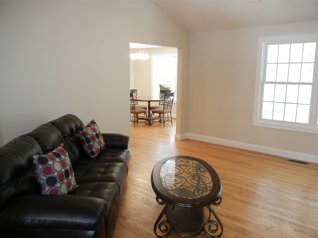 5 Clubhouse Way, Unit 4 Amherst, NH 03031 - Photo 7 of 23 Gallery Image 7