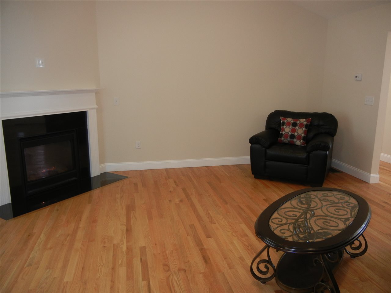 5 Clubhouse Way, Unit 4 Amherst, NH 03031 - Photo 10 of 23 Gallery Image 10