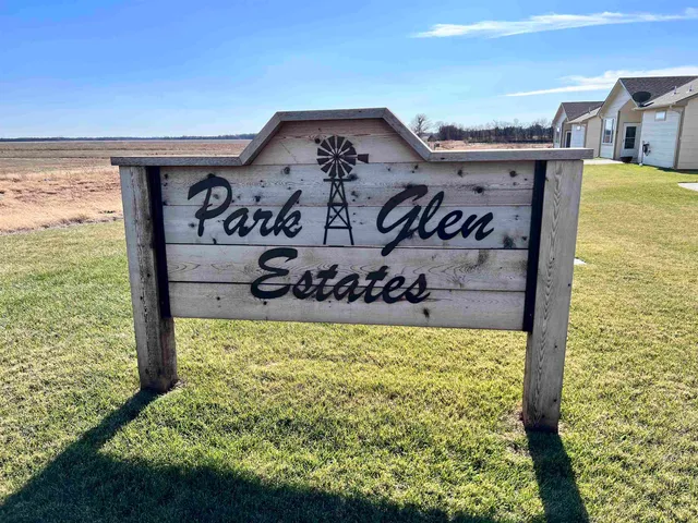 $23,500 | 1208 Park Glen Street, Clearwater, KS 67026
