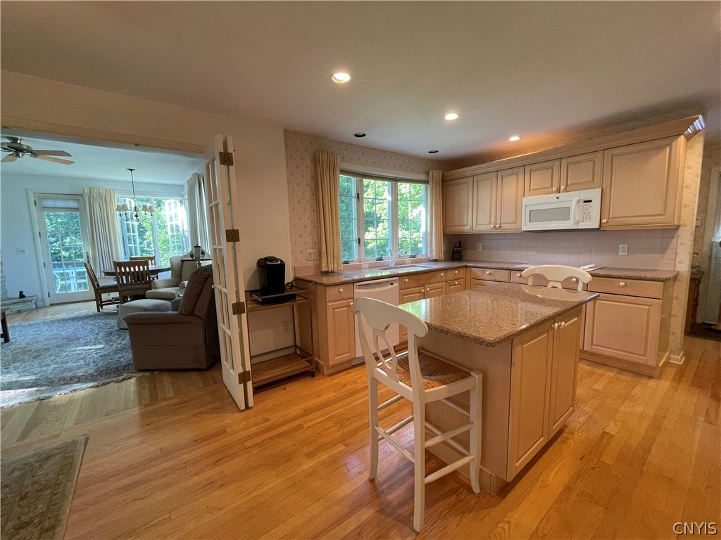 2671 Lyons Road Camillus, NY 13031 - Photo 18 of 50 Kitchen