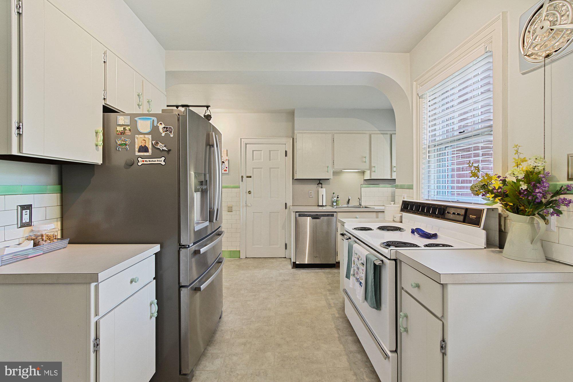 1033 Arlington Road York, PA 17403 - Photo 14 of 36 Gallery Image 14