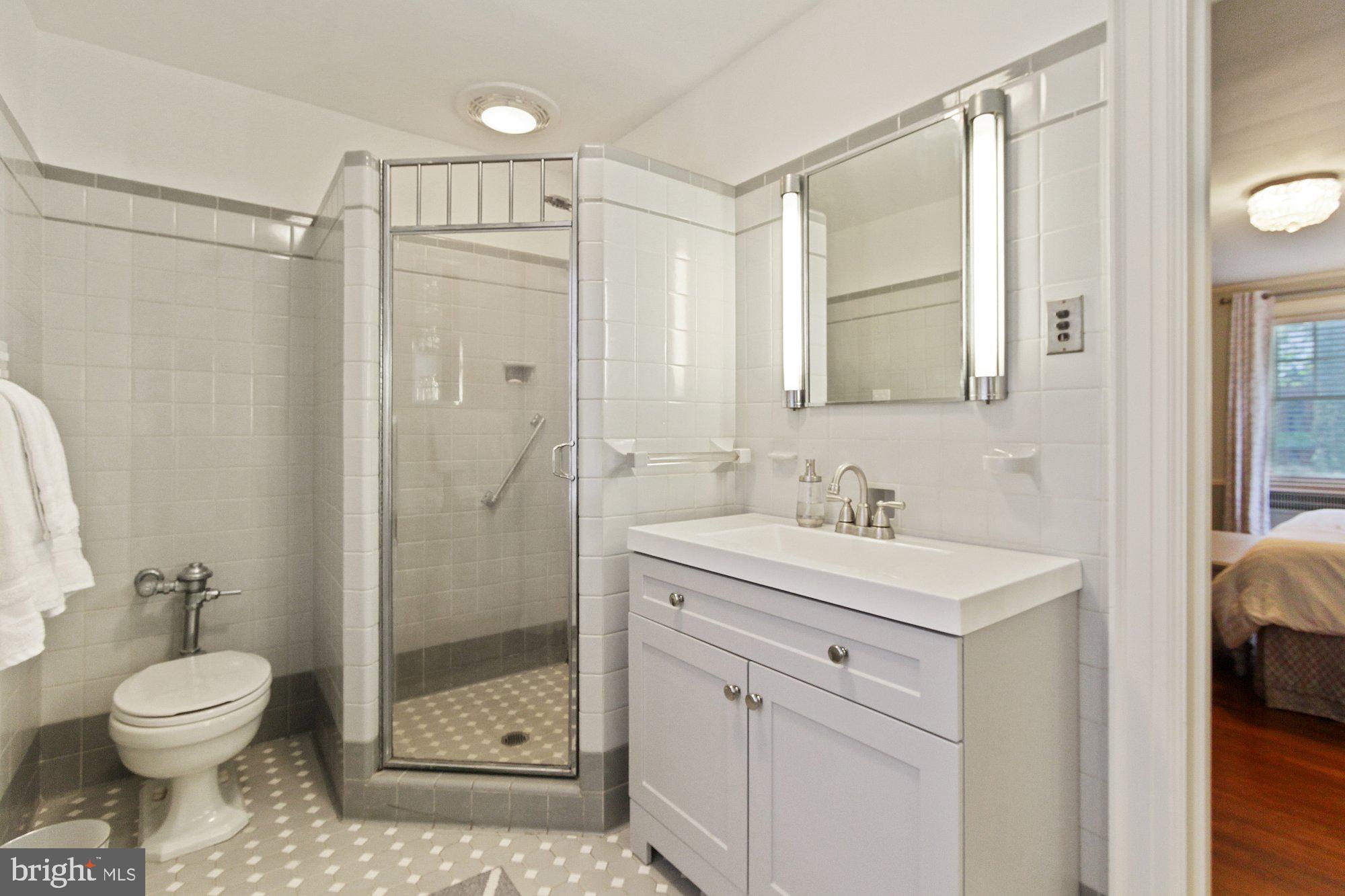 1033 Arlington Road York, PA 17403 - Photo 22 of 36 Gallery Image 22