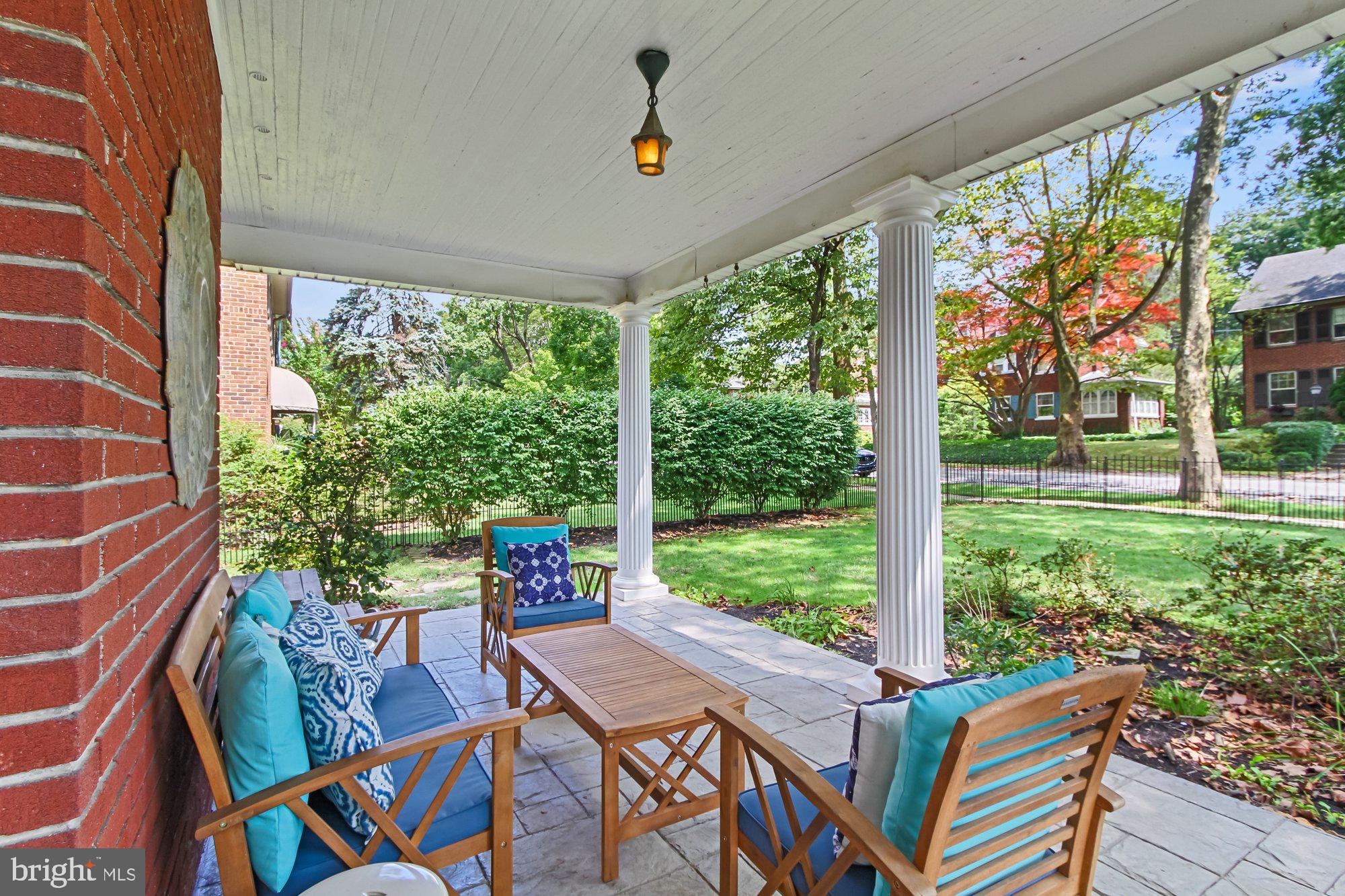 1033 Arlington Road York, PA 17403 - Photo 8 of 36 Gallery Image 8