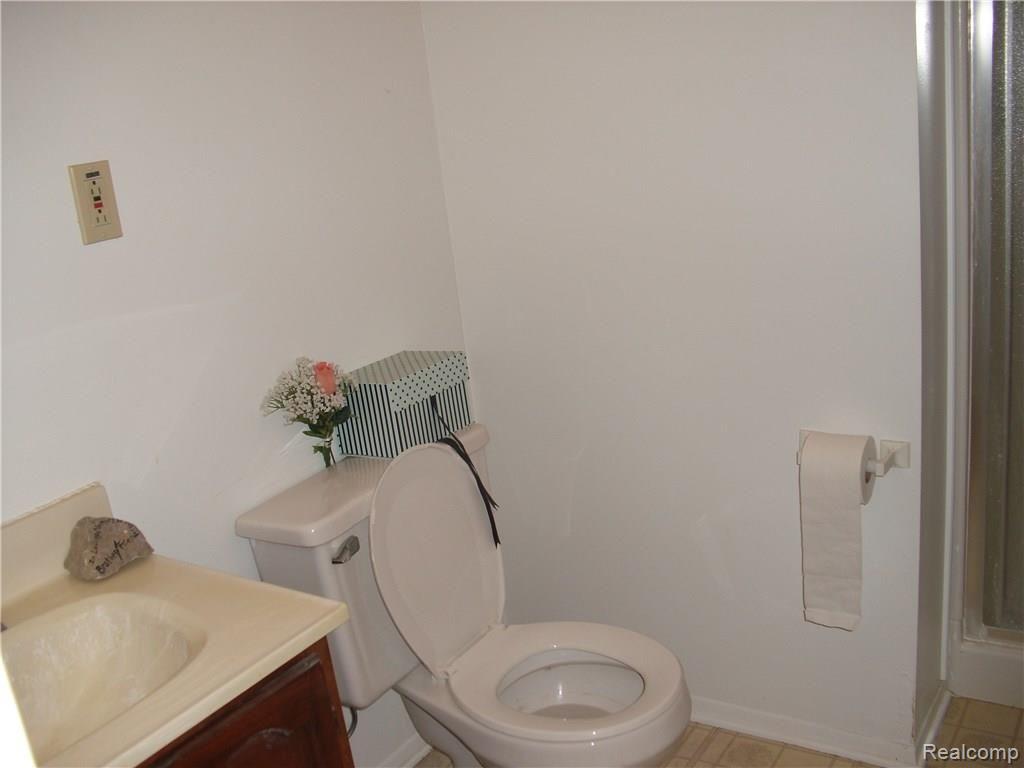 27099 Delos Road New Boston, MI 48164 - Photo 19 of 24
