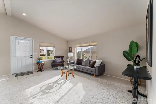 $219,000 | 565 Sunday Drive, East Wenatchee, WA 98802