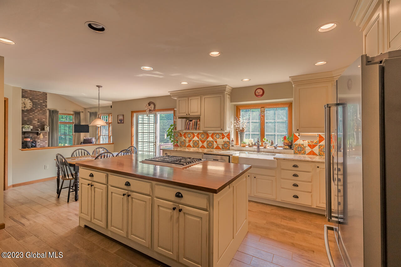 5234 Hudson Road Galway, NY 12074 - Photo 21 of 68 Hudson Dr Galway NY-13