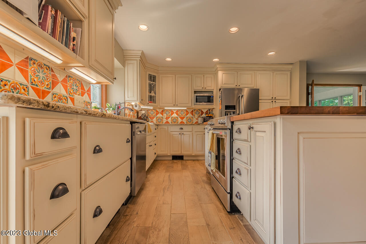 5234 Hudson Road Galway, NY 12074 - Photo 26 of 68 Hudson Dr Galway NY-18