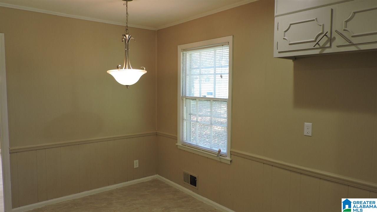 24 Hillview Lane Northwest Birmingham, AL 35215 - Photo 13 of 37