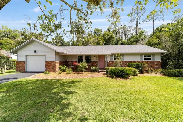 $299,000 | 1830 Northeast 5th Place, Ocala, FL 34470