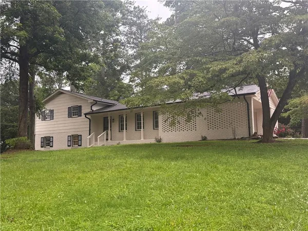 $2,400 | 2830 Idlewood Drive, Marietta, GA 30062