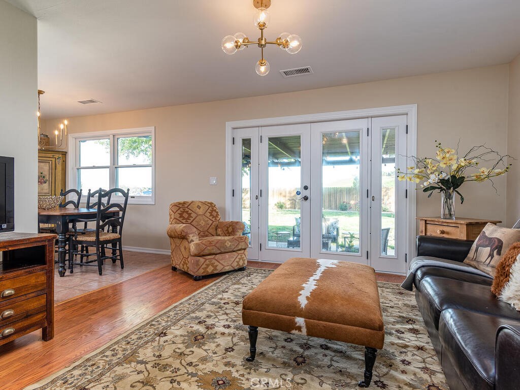 7790 Airport Road Paso Robles, CA 93446 - Photo 48 of 71 a living room with furniture and a large window