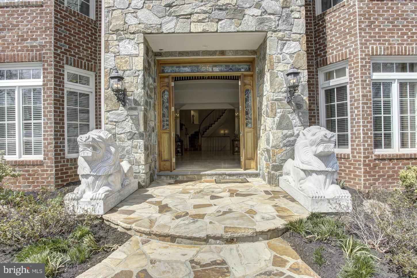 1056 Swinks Mill Road McLean, VA 22102 - Photo 3 of 30 Exterior (Front)