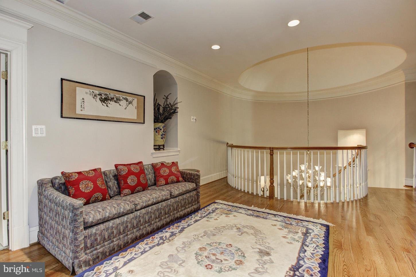 1056 Swinks Mill Road McLean, VA 22102 - Photo 25 of 30 Interior (General)