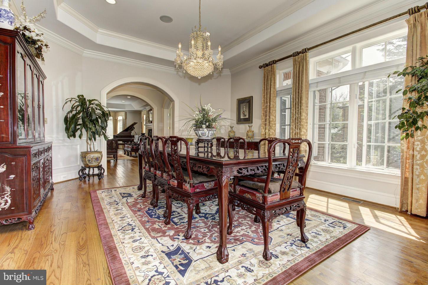1056 Swinks Mill Road McLean, VA 22102 - Photo 7 of 30 Dining Room
