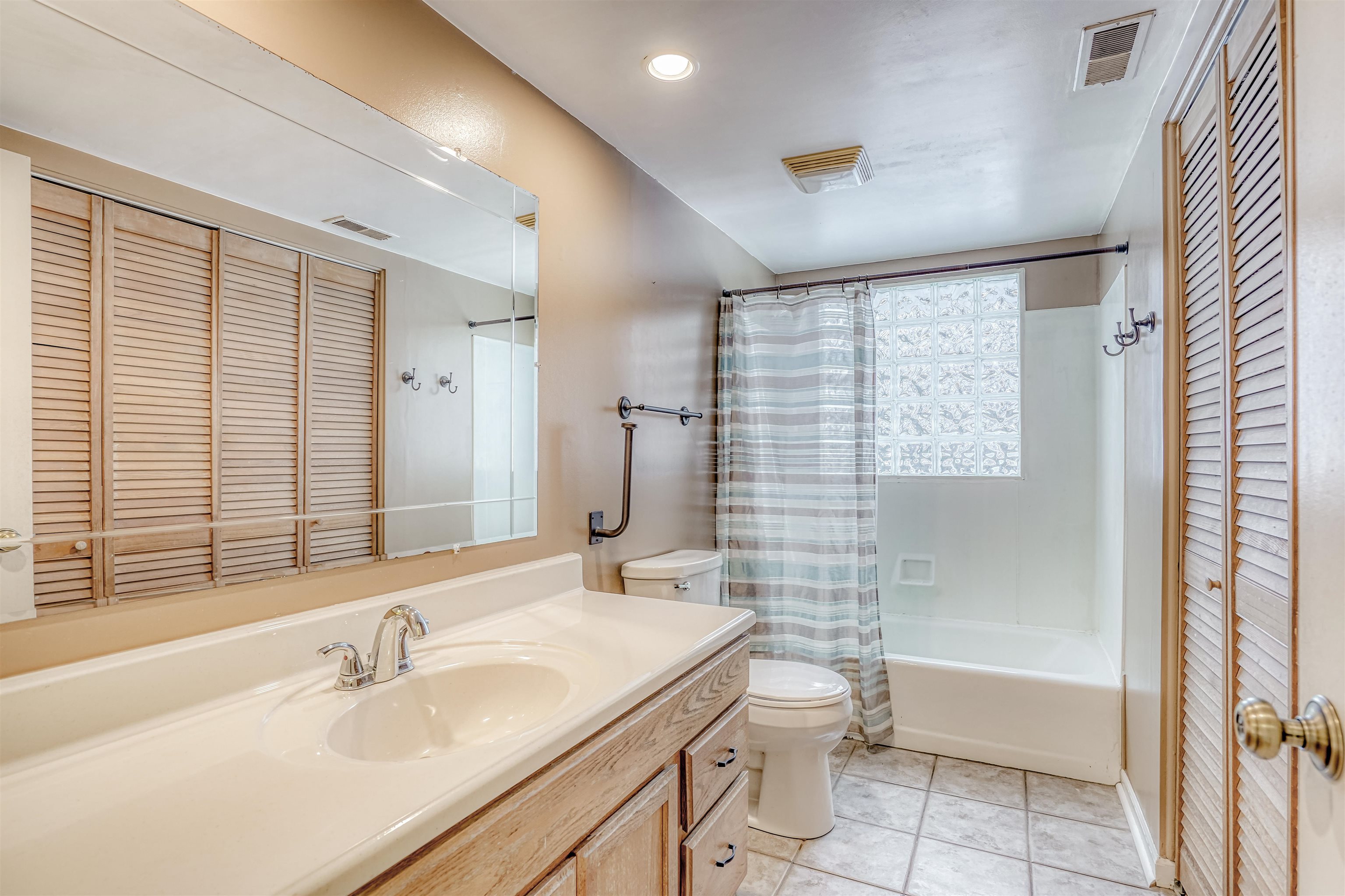 4916 Maplecrest Road Fort Wayne, IN 46835 - Photo 23 of 33