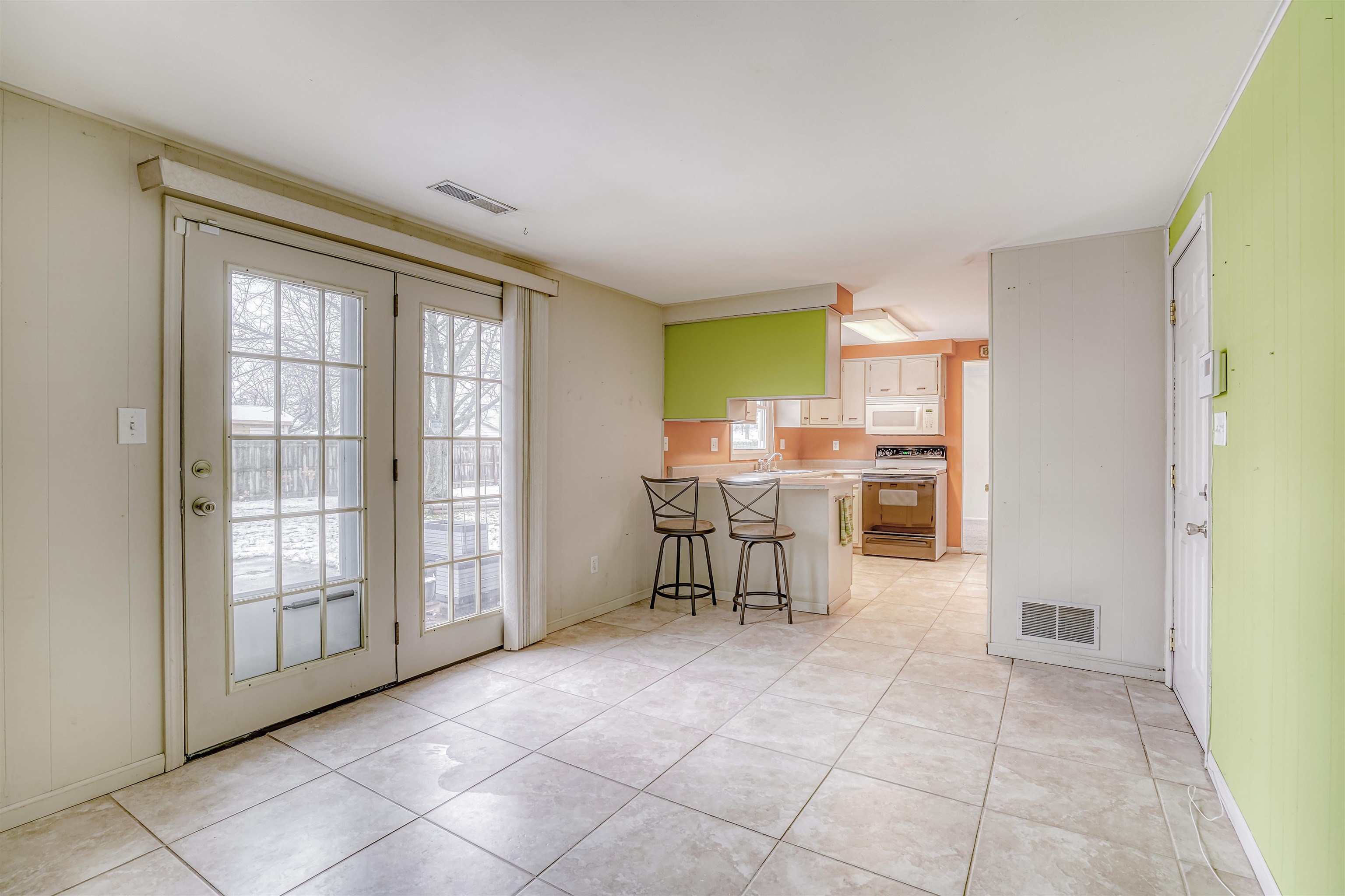 4916 Maplecrest Road Fort Wayne, IN 46835 - Photo 10 of 33