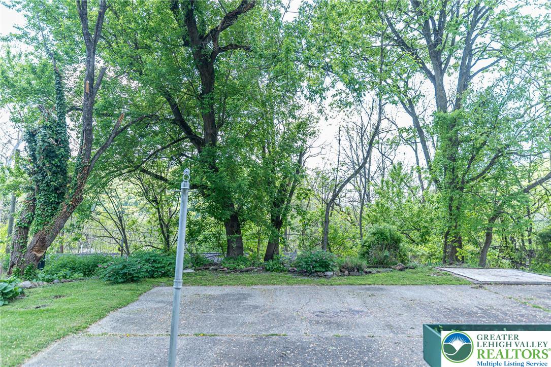 525 Royal Manor Road Easton, PA 18042 - Photo 32 of 37