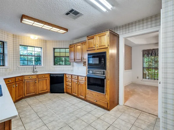 $474,900 | 185 Lake Drive, Onalaska, TX 77360