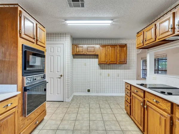 $425,000 | 185 Lake Drive, Onalaska, TX 77360