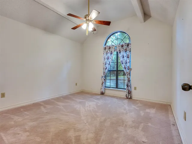 $549,900 | 185 Lake Drive, Onalaska, TX 77360