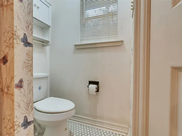 $474,900 | 185 Lake Drive, Onalaska, TX 77360