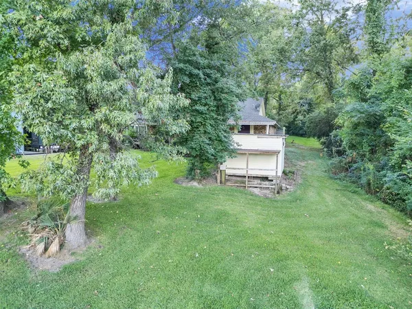 $425,000 | 185 Lake Drive, Onalaska, TX 77360