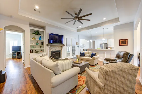 $371,300 | 2006 Lynn Street, El Campo, TX 77437