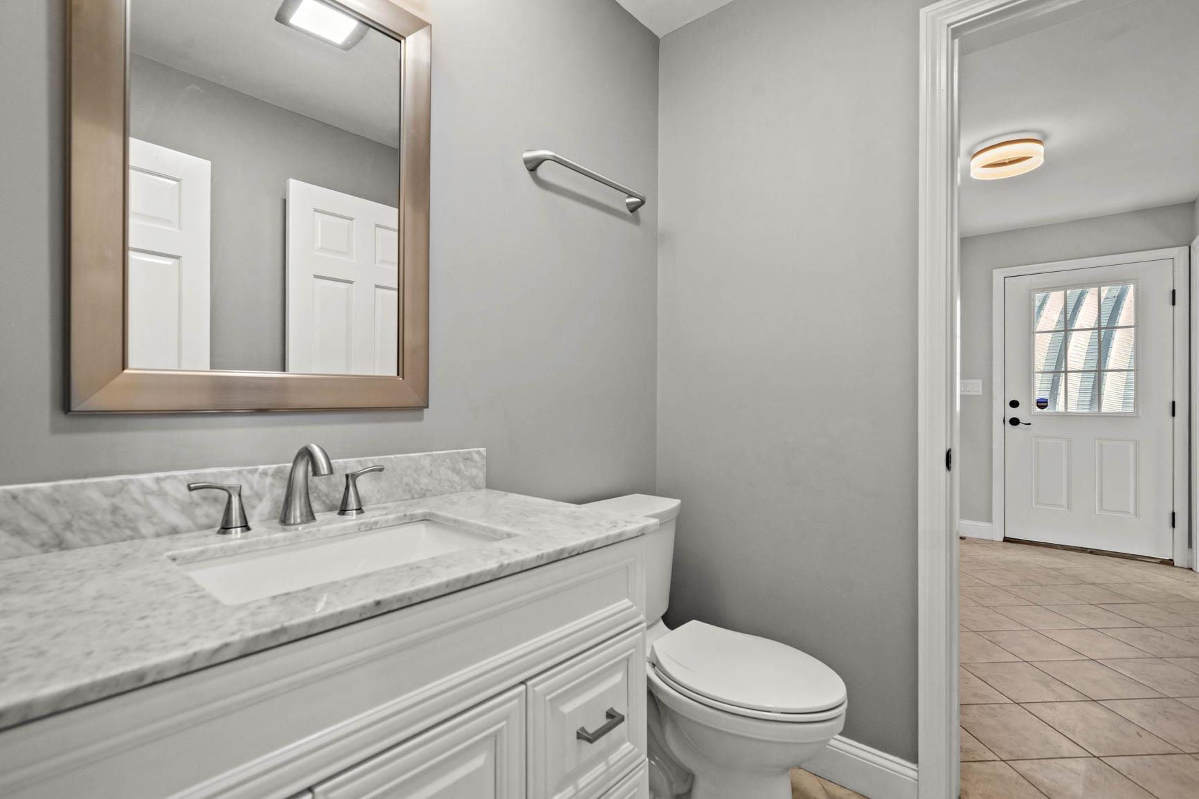 43 Clark Road Londonderry, NH 03053 - Photo 20 of 40