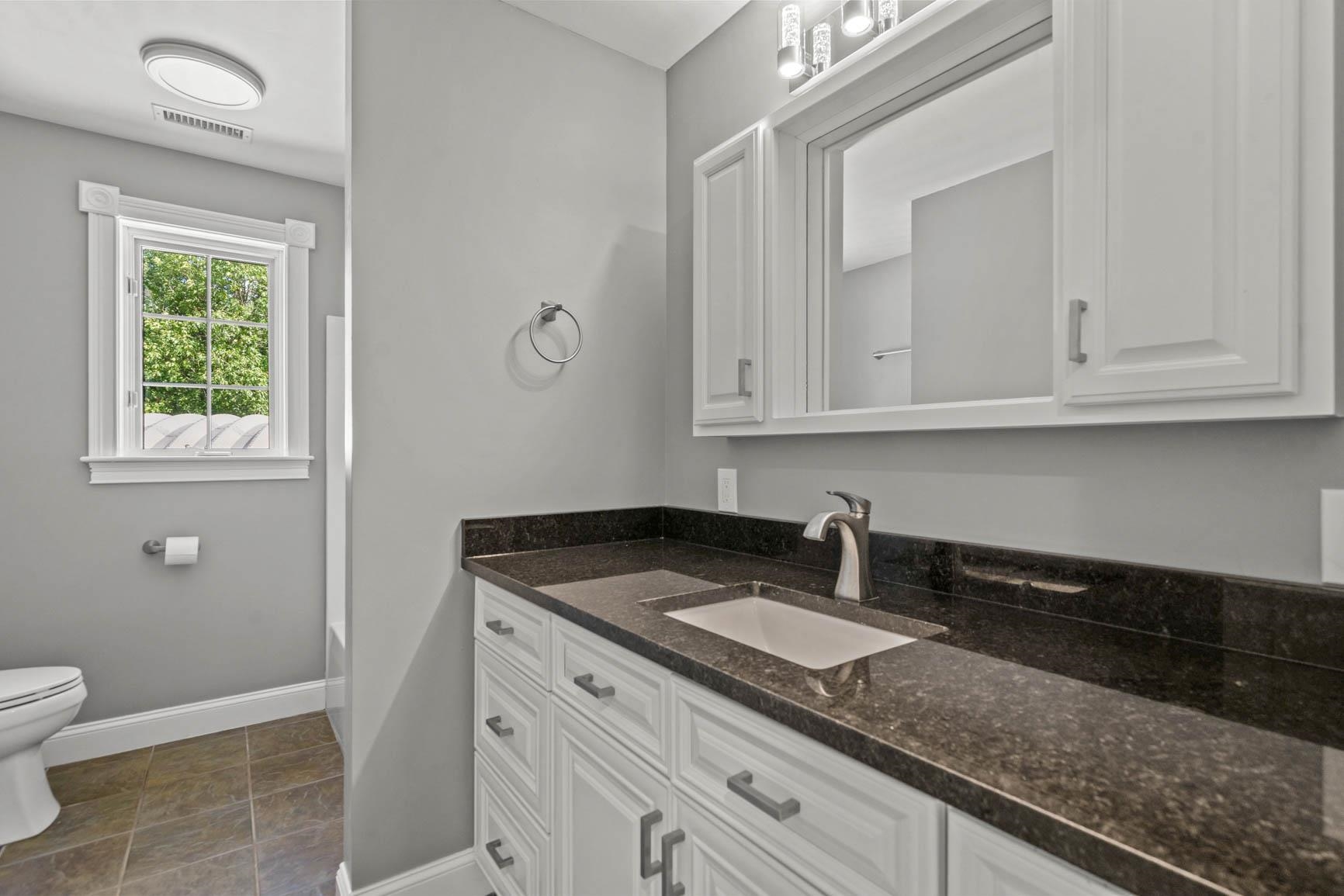43 Clark Road Londonderry, NH 03053 - Photo 31 of 40