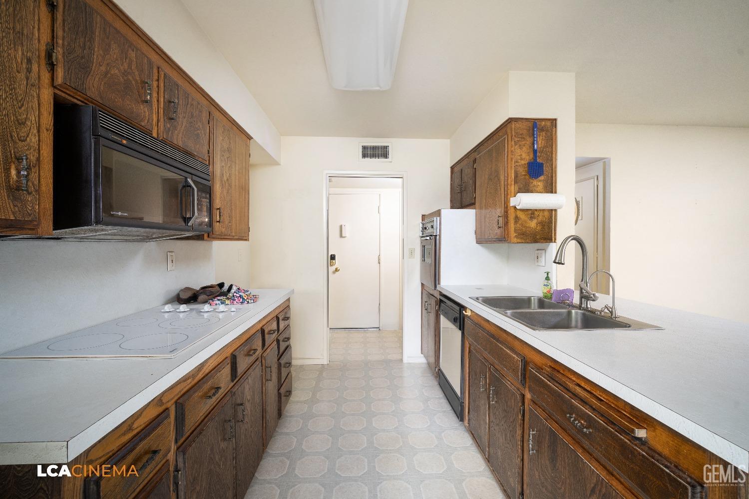 Undisclosed Address Bakersfield, CA 93309 - Photo 14 of 35