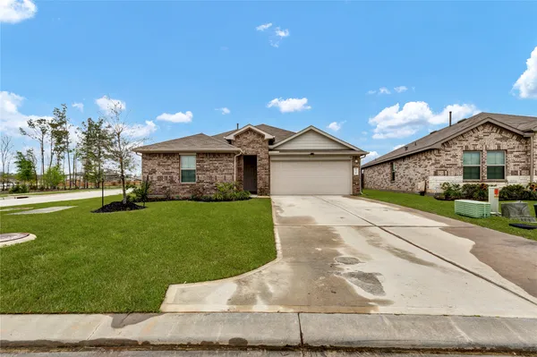 $1,900 | 14368 West Pine Heart Drive, Conroe, TX 77302