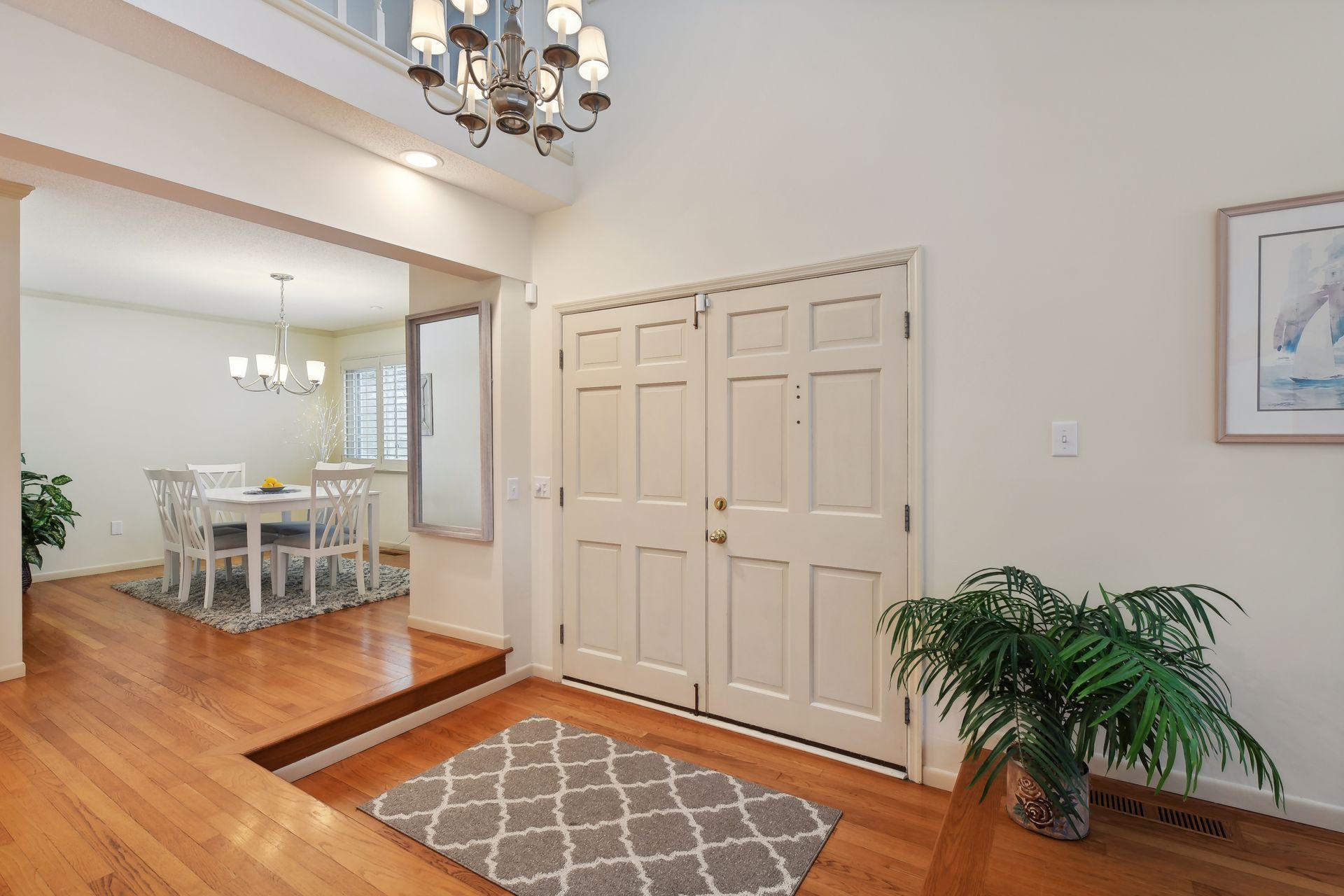 9336 Nesbitt Road Bloomington, MN 55437 - Photo 14 of 45