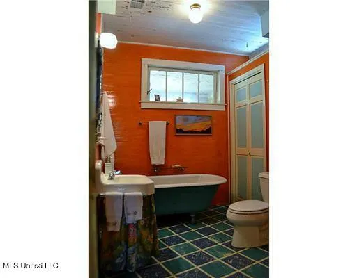 $1,400,000 | 6502 Woodwards Bluff, Long Beach, MS 39560