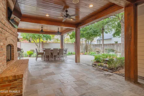 $1,299,900 | 113 Emily Circle, Lafayette, LA 70508