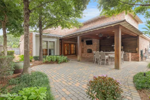 $1,299,900 | 113 Emily Circle, Lafayette, LA 70508