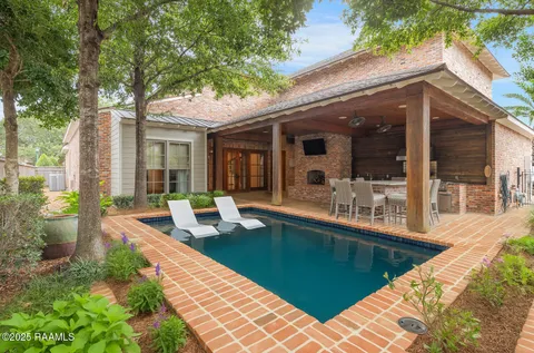 $1,299,900 | 113 Emily Circle, Lafayette, LA 70508