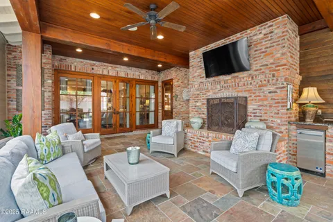 $1,299,900 | 113 Emily Circle, Lafayette, LA 70508