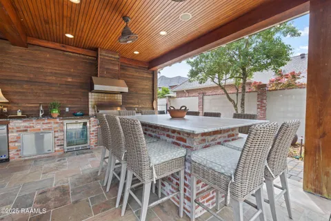 $1,299,900 | 113 Emily Circle, Lafayette, LA 70508