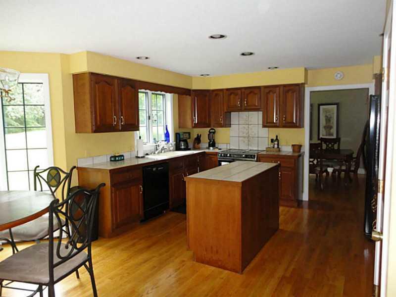 863 Methodist Road Westbrook, ME 04092 - Photo 2 of 18 Kitchen.