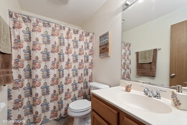 975 Ripple Ridge Cove, Unit 975 Darien, IL 60561 - Photo 8 of 10