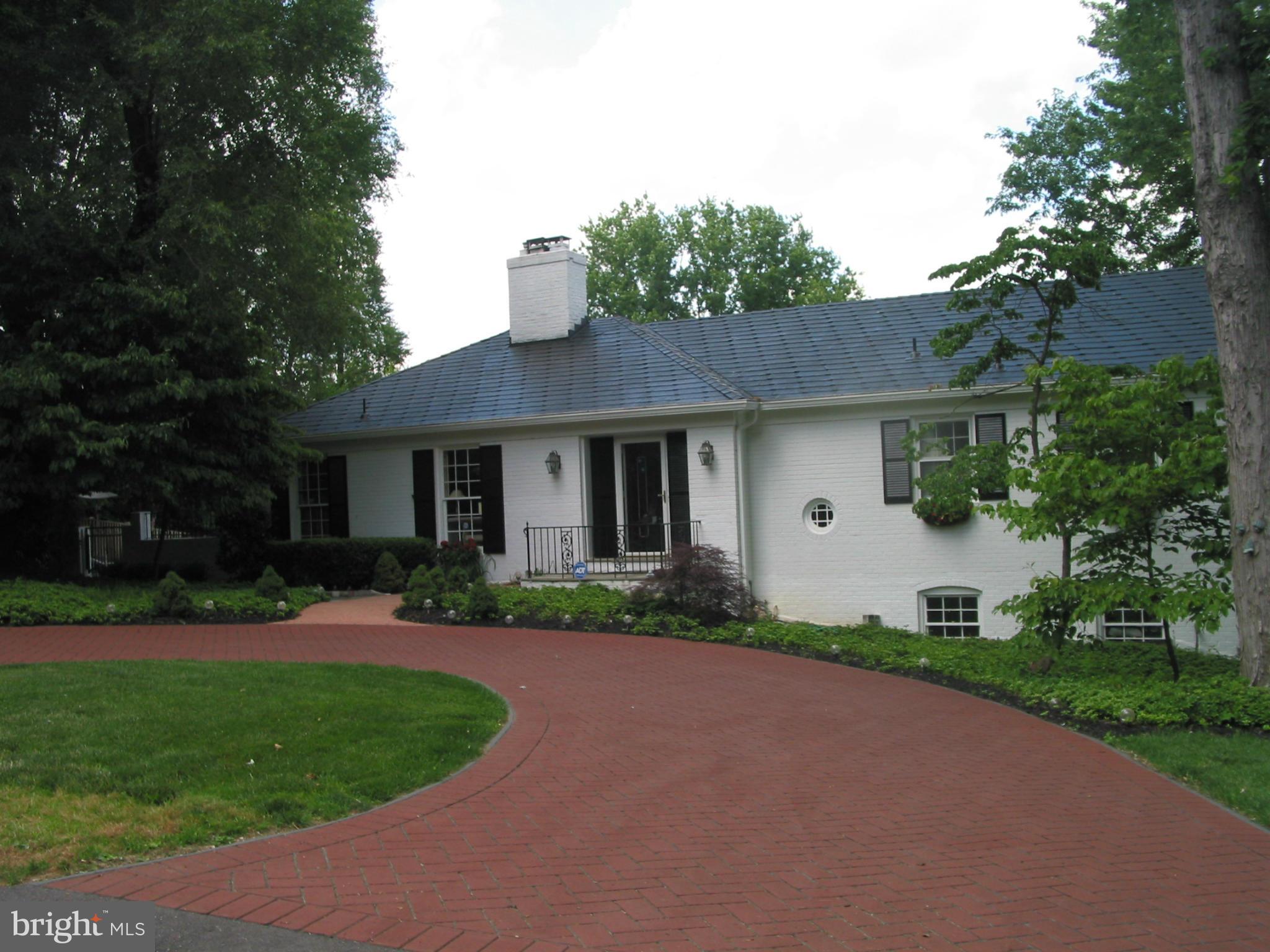 8304 Riding Ridge Place McLean, VA 22102 - Photo 2 of 26 Exterior (Front)